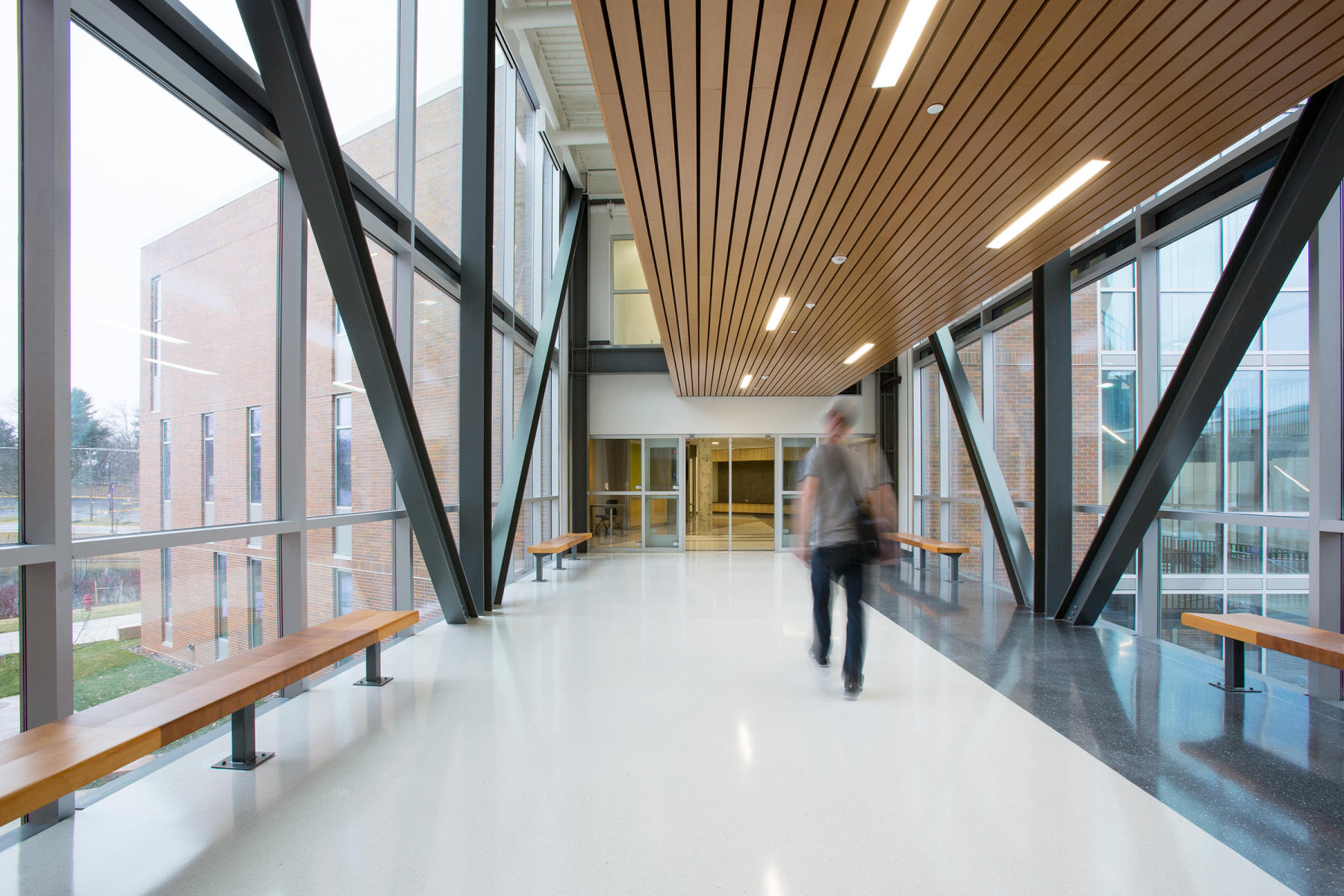 Montgomery CC Science - Grunley Construction