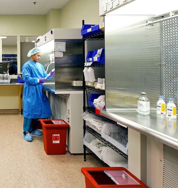 Tuckman Barbee - Navy Medical Lab Clean Room